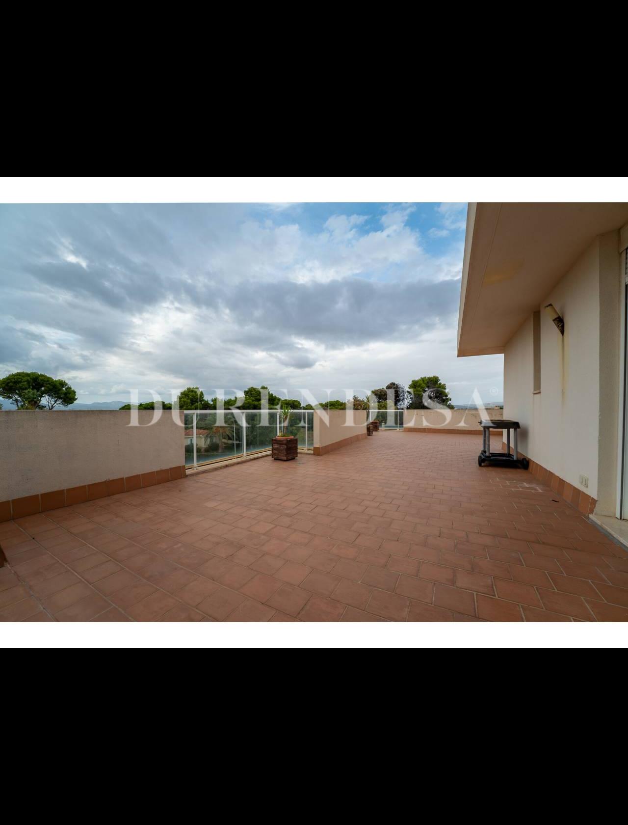 Exclusivo ático en Can Pastilla con impresionante terraza de 170m2